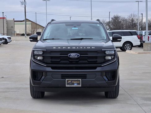New 2026 Ford Expedition Max Active RWD image 6