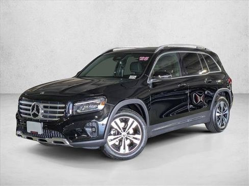 Certified 2025 Mercedes-Benz GLB 250 image 5