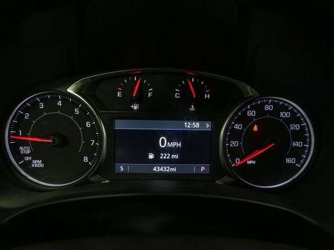 Used 2024 GMC Terrain SLT AWD/4WD image 31