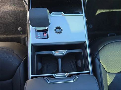 New 2025 Land Rover Range Rover SE image 20