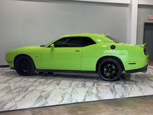 Used 2015 Dodge Challenger R/T Plus image 9