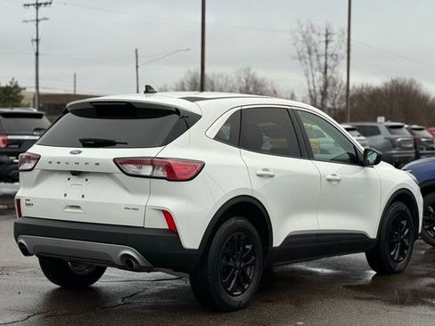 Certified 2022 Ford Escape SE w/ Cold Weather Package image 39