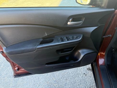 Used 2015 Honda CR-V LX image 14