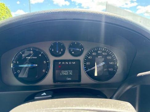 Used 2007 Cadillac Escalade AWD w/ Information Package image 23