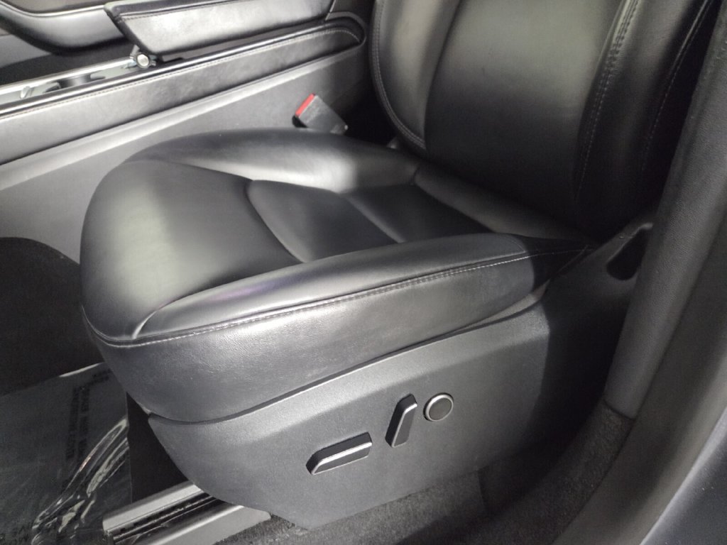 Used 2023 Tesla Model Y AWD image 13