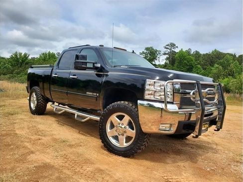 Used 2007 Chevrolet Silverado 2500 LTZ w/ Safety Package AWD/4WD image 1