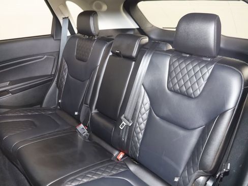 Used 2023 Ford Edge Titanium w/ Class II Trailer Tow Package AWD/4WD image 40
