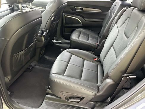 Used 2021 Kia Telluride SX w/ Towing Package FWD image 9
