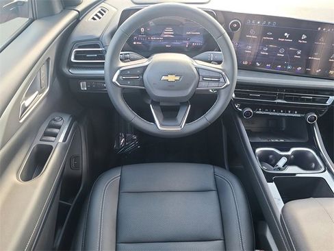 New 2026 Chevrolet Traverse LT w/ Driver Confidence Package image 18