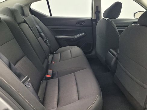 Used 2024 Nissan Altima 2.5 SV FWD image 19