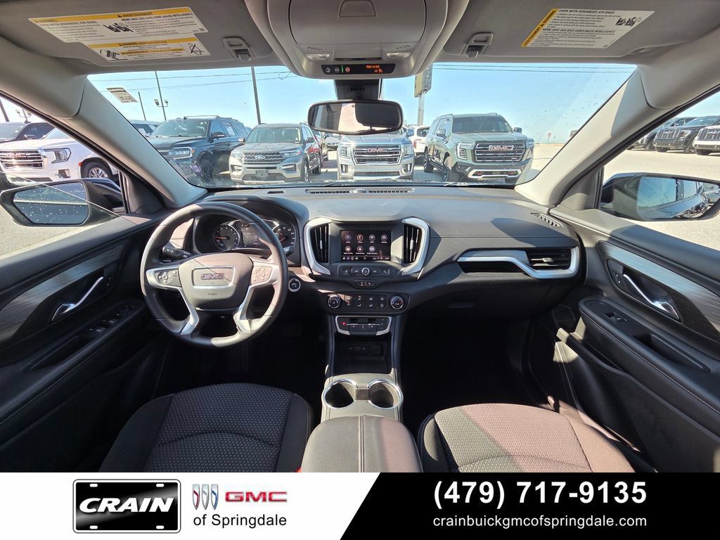 Used 2024 GMC Terrain SLE FWD image 27