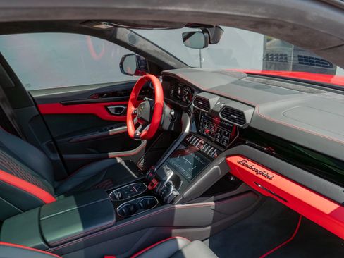 Used 2024 Lamborghini Urus S AWD/4WD image 60