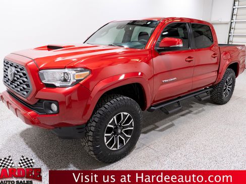 Used 2023 Toyota Tacoma TRD Sport w/ Technology Package AWD/4WD image 2
