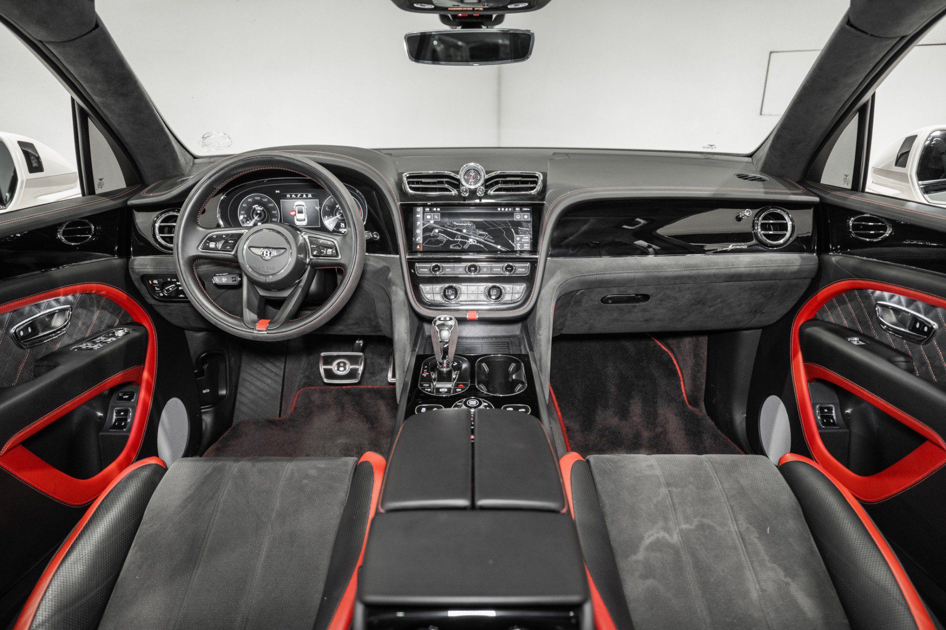 Used 2021 Bentley Bentayga Speed AWD/4WD image 17
