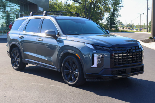 Used 2025 Hyundai Palisade XRT FWD image 1