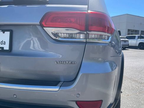 Used 2018 Jeep Grand Cherokee Limited w/ Luxury Group II AWD/4WD image 14