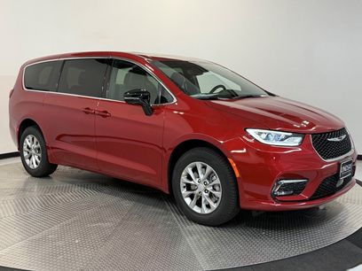 New 2026 Chrysler Pacifica Select