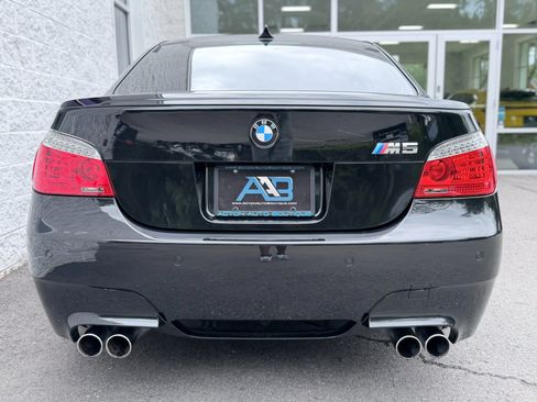 Used 2008 BMW M5 RWD image 30