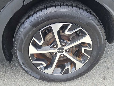 Used 2023 Kia Sportage EX AWD/4WD image 8