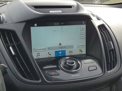 Used 2018 Ford Escape Titanium image 25