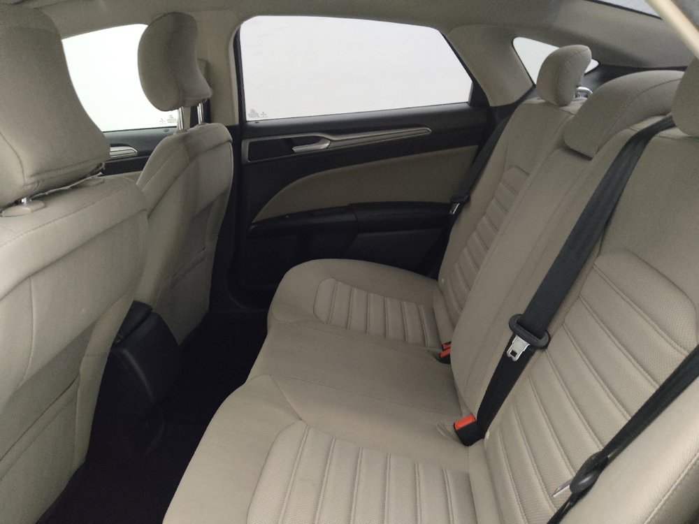 Used 2018 Ford Fusion S FWD image 18