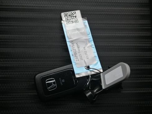 Used 2023 Honda Passport Elite image 9