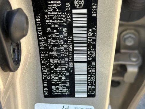 Used 2015 Toyota Camry XLE w/ Advanced Technology Package FWD image 28