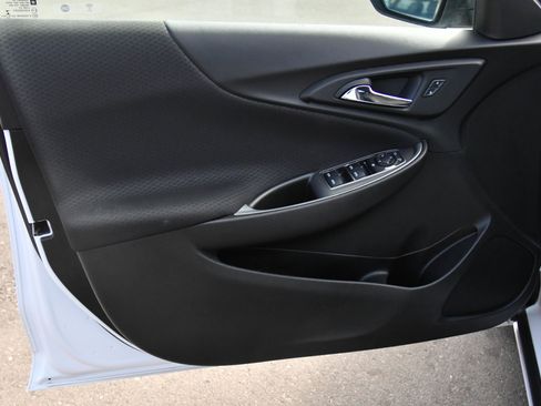 Used 2020 Chevrolet Malibu LS w/ Driver Confidence Package II image 13