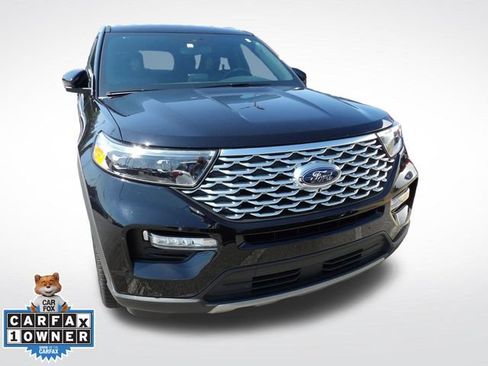 Used 2023 Ford Explorer Platinum w/ Technology Package RWD image 3