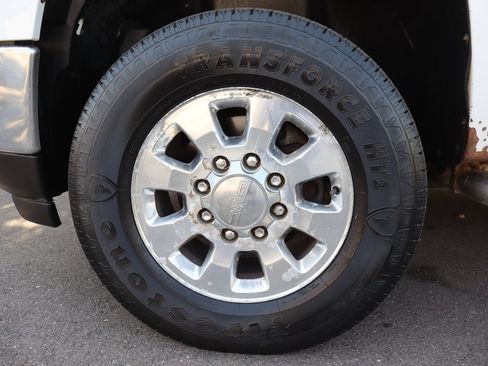 Used 2011 GMC Sierra 2500 SLE w/ Suspension Package, Off-Road AWD/4WD image 37