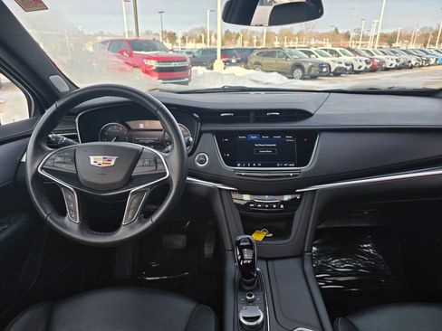 Used 2024 Cadillac XT5 Premium Luxury image 12