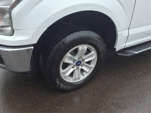 Used 2018 Ford F150 XLT w/ Trailer Tow Package image 4