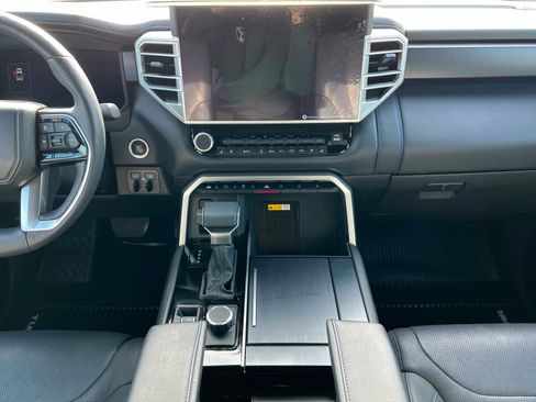 Used 2022 Toyota Tundra Platinum image 14