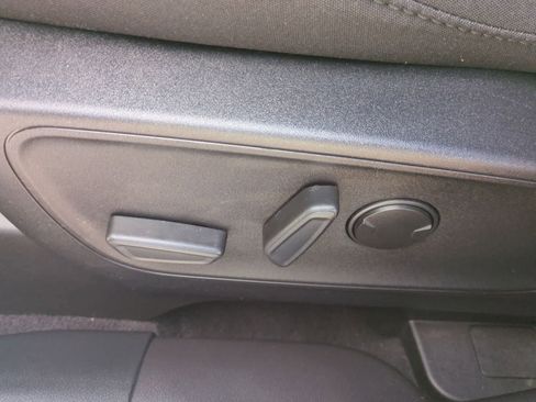 Used 2023 Ford Escape Active AWD/4WD image 17
