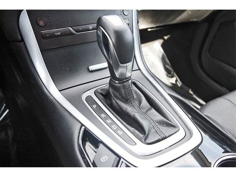 Used 2018 Ford Edge Titanium w/ Technology Package image 26