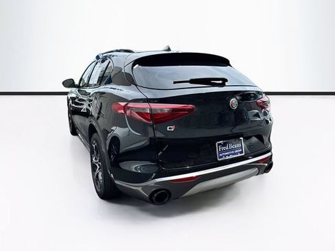 Used 2023 Alfa Romeo Stelvio Ti AWD/4WD image 7