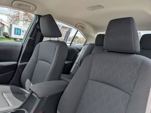 Used 2023 Toyota Corolla LE w/ Carpet Mat Package (TMS) FWD image 17