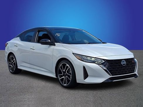 Used 2024 Nissan Sentra SR FWD image 3