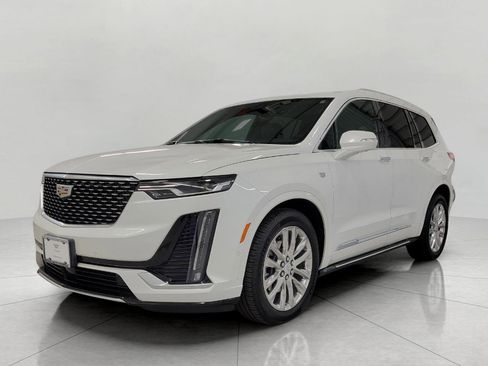 Used 2022 Cadillac XT6 Premium Luxury w/ Technology Package AWD/4WD image 12