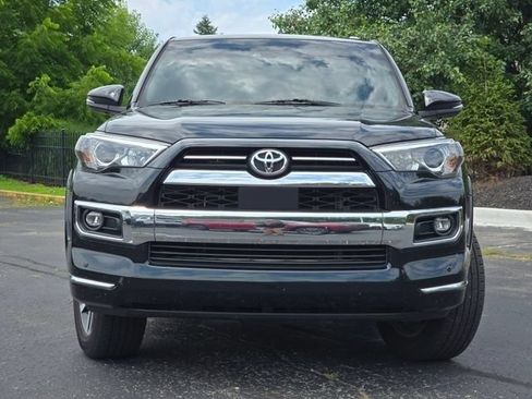 Used 2021 Toyota 4Runner Limited AWD/4WD image 3