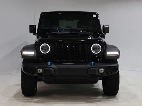 Used 2023 Jeep Wrangler Unlimited w/ Sun & Screen Package AWD/4WD image 2