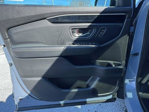 Used 2023 Honda Pilot Touring image 24