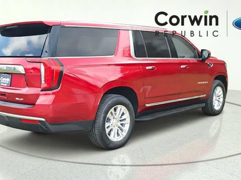 Used 2023 GMC Yukon XL SLT AWD/4WD image 8