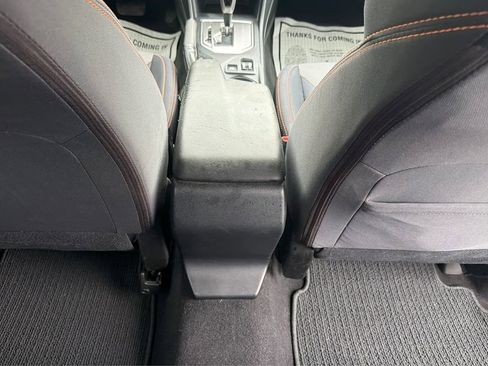 Used 2019 Subaru Crosstrek 2.0i Premium w/ Moonroof Package AWD/4WD image 20