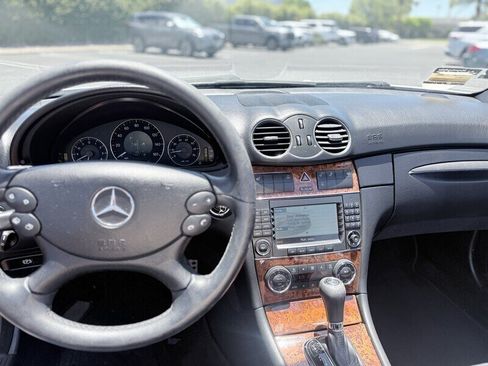 Used 2007 Mercedes-Benz CLK 350 Cabriolet image 17