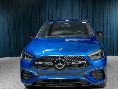 Certified 2025 Mercedes-Benz GLA 250 image 2