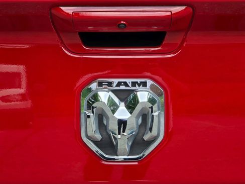 Used 2021 RAM 2500 Big Horn w/ Level 1 Equipment Group AWD/4WD image 34