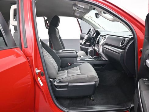 Used 2019 Toyota Tundra SR5 image 32