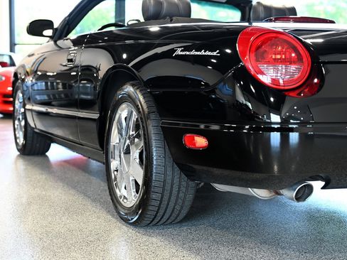 Used 2002 Ford Thunderbird RWD image 19