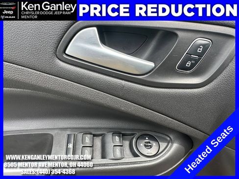 Used 2017 Ford Escape SE FWD image 12